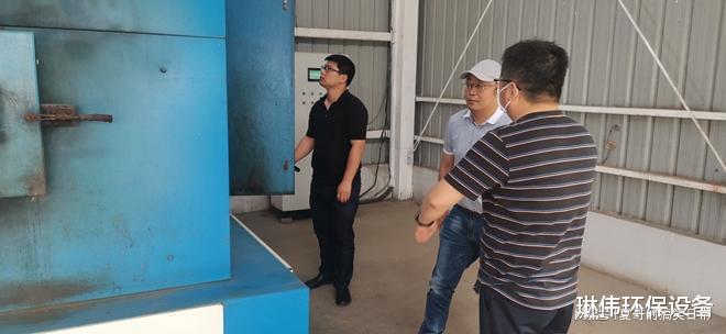 这种小型垃圾焚烧炉凭实力成为老乡们公认的垃圾处理神器！(图2)