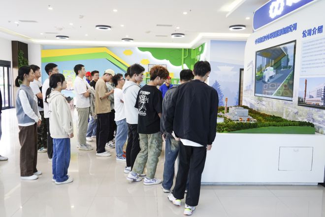 米乐M6：汉台分局开展环保设施公众开放日活动(图2)