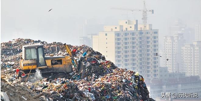 米乐M6平台：万万没想到我国又开始“反人类操作”陷入了垃圾不够用的困境(图3)