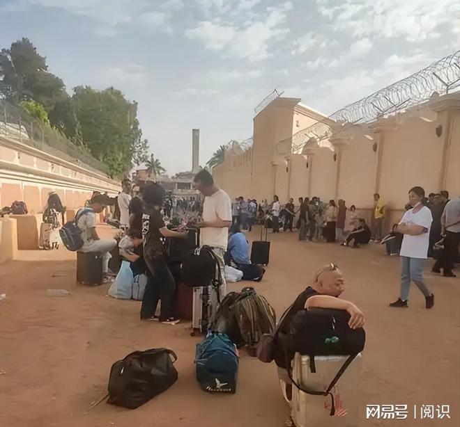 米乐M6平台：卫星拍实焚烧痕迹！苏丹人道灾难升级国际援助为何难破局(图3)