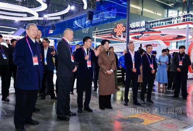 湖南省低空经济发展集团携全产业链生态体系亮相湖南（国际）通用航空及低空经济产业博览会