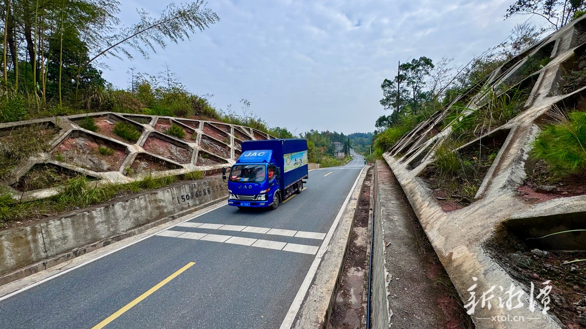 一条农村路“养成”一串企业家