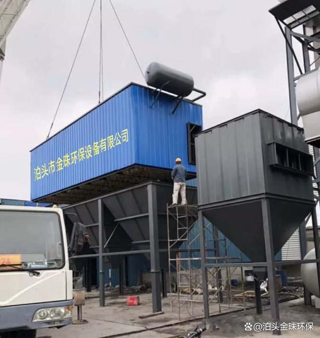 垃圾焚烧炉布袋除尘器：基于高效过滤原理的烟气净化技术解析